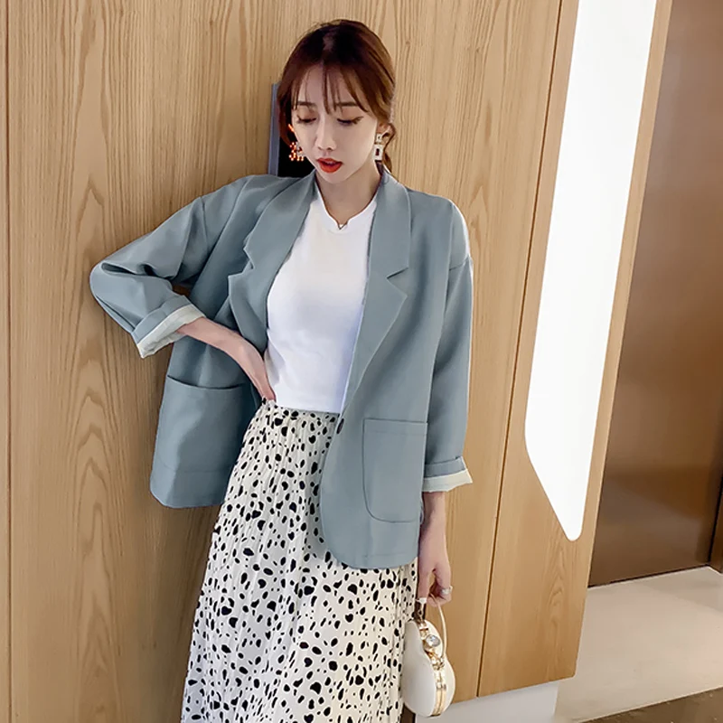 Casual One-button Loose Women Blazer Jacket V-neck Full Sleeve Pockets Chic Female Jacket Outerwear OL Style Blaser femme 2019
Casual One-button Loose Women Blazer Jacket V-neck Full Sleeve Pockets Chic Female Jacket Outerwear OL Style Blaser femme 2019