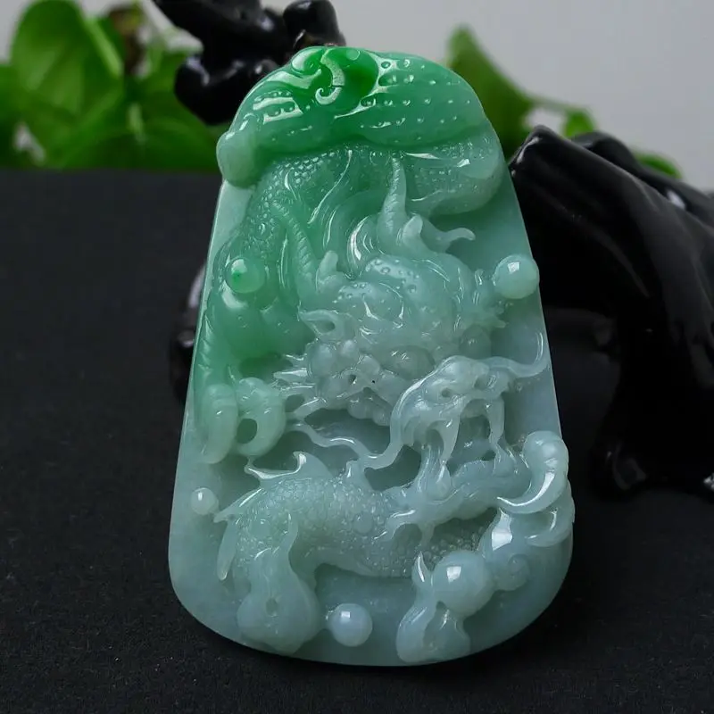 TJP green Emerald The Dragon Jade Jewelry Fine Jewelry Pendant Necklace size 73.4*46*9.6mm
TJP green Emerald The Dragon Jade Jewelry Fine Jewelry Pendant Necklace size 73.4*46*9.6mm