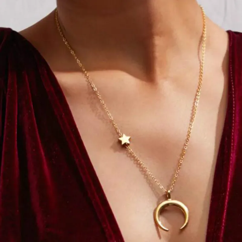 2018 NEW hot necklace long moon horn pendant necklace 5-point star pendant necklace long gold color chain female
2018 NEW hot necklace long moon horn pendant necklace 5-point star pendant necklace long gold color chain female