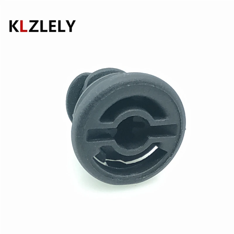 For AUDI A5 Q5 A4 B8 A1 A7 A6 C7 Q3 A3 TT Engine Oil Drain Plug Bolt 06L 103 801 06L103801
For AUDI A5 Q5 A4 B8 A1 A7 A6 C7 Q3 A3 TT Engine Oil Drain Plug Bolt 06L 103 801 06L103801
