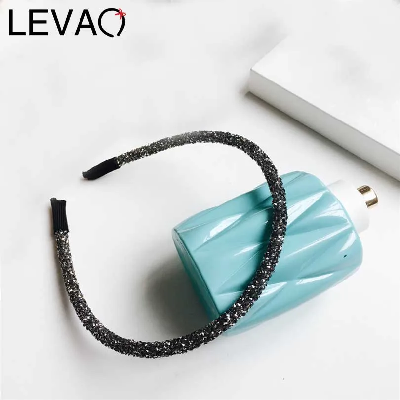 LEVAO New Fashion Flash Drill Narrow Side Thin Women's Hair Band Bezel Turban Headband Girls Hair Accessories Non-slip Hair Loop
LEVAO New Fashion Flash Drill Narrow Side Thin Women's Hair Band Bezel Turban Headband Girls Hair Accessories Non-slip Hair Loop