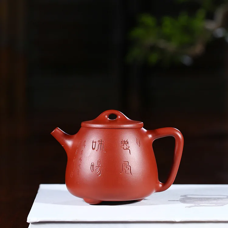 Enameled Pottery Teapot Full Manual Raw Ore Bright Red Robe Famous High Stone Drum Power Faction Artist Kung Fu Tea Have
Enameled Pottery Teapot Full Manual Raw Ore Bright Red Robe Famous High Stone Drum Power Faction Artist Kung Fu Tea Have