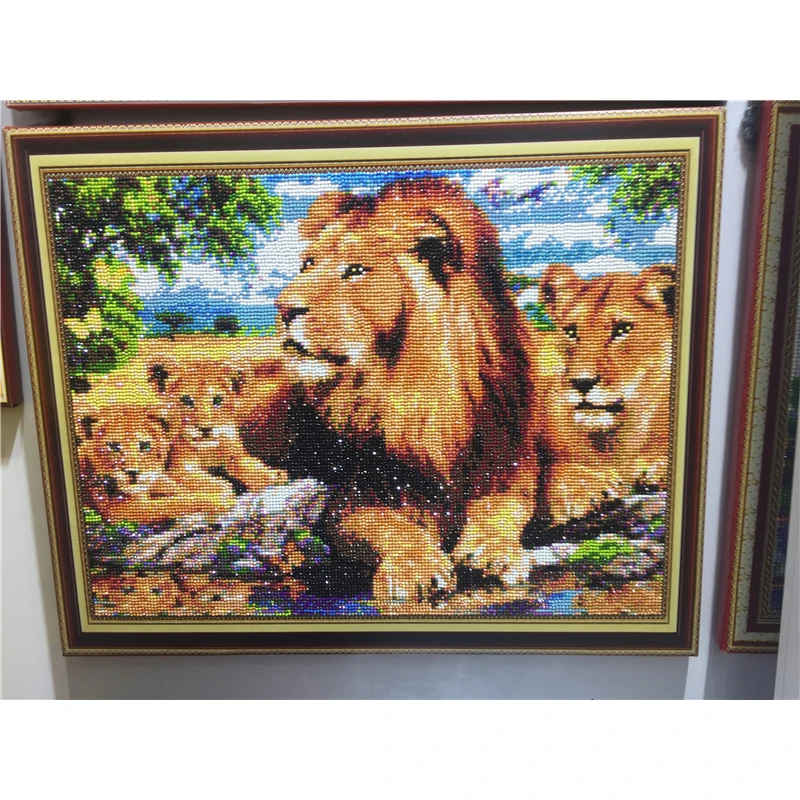 Lion animal DIY Crystal 5D full plastic diamond painting embroidery machine glue cross stitch kit art 3Dmosaic square rhinestone
Lion animal DIY Crystal 5D full plastic diamond painting embroidery machine glue cross stitch kit art 3Dmosaic square rhinestone