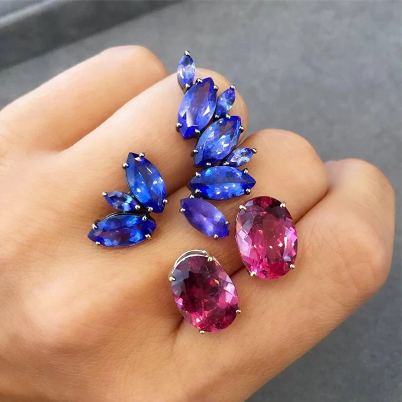 4 Pcs/ Set Women Simple Color Gem Crystal Geometric Water Drop Silver Earrings Set Exquisite Wedding Party Jewelry Accessories
4 Pcs/ Set Women Simple Color Gem Crystal Geometric Water Drop Silver Earrings Set Exquisite Wedding Party Jewelry Accessories