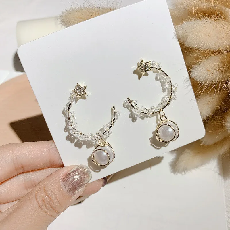 Dominated new 2019 fashion design crystal star Women earrings Delicate joker contracted pearl Drop earrings
Dominated new 2019 fashion design crystal star Women earrings Delicate joker contracted pearl Drop earrings