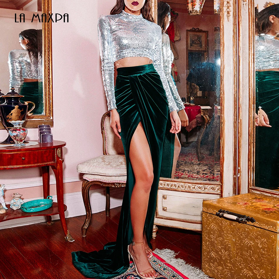 2018 winter new 2 two-piece women's tight-fitting long-sleeved sequin dress Fanshion women's suit high-divided sexy party dress
2018 winter new 2 two-piece women's tight-fitting long-sleeved sequin dress Fanshion women's suit high-divided sexy party dress