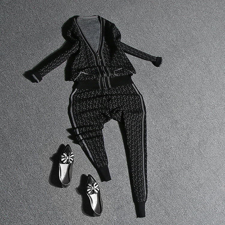 Oshangchaopin Women V-Neck Polka Dot Fashion Casual Knitted Tracksuits Dots Print Zipper Jacket Coats+Pants Knit Clothing Sets
Oshangchaopin Women V-Neck Polka Dot Fashion Casual Knitted Tracksuits Dots Print Zipper Jacket Coats+Pants Knit Clothing Sets