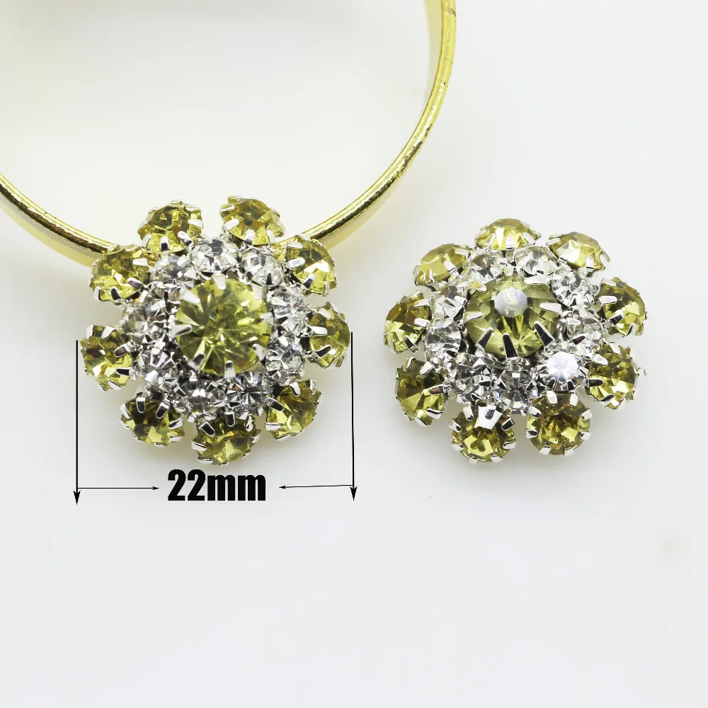 10 pcs,Champagne Rhinestone Jewelry Buttons , luxurious Flower Button Patterns,DIY buckle Clothing Accessories Materials.
10 pcs,Champagne Rhinestone Jewelry Buttons , luxurious Flower Button Patterns,DIY buckle Clothing Accessories Materials.