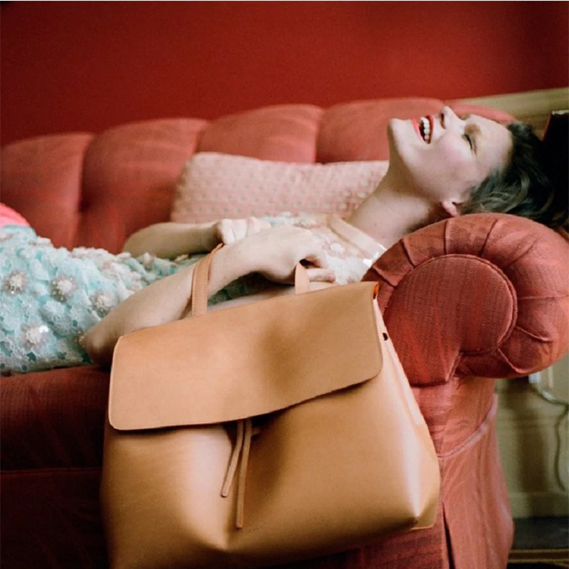 CROWDALE High Quality Tote Handbag Leather Vintage Shoulder bags Designers Luxury Brand Casual Trends Fashion High capacity Bag
CROWDALE High Quality Tote Handbag Leather Vintage Shoulder bags Designers Luxury Brand Casual Trends Fashion High capacity Bag