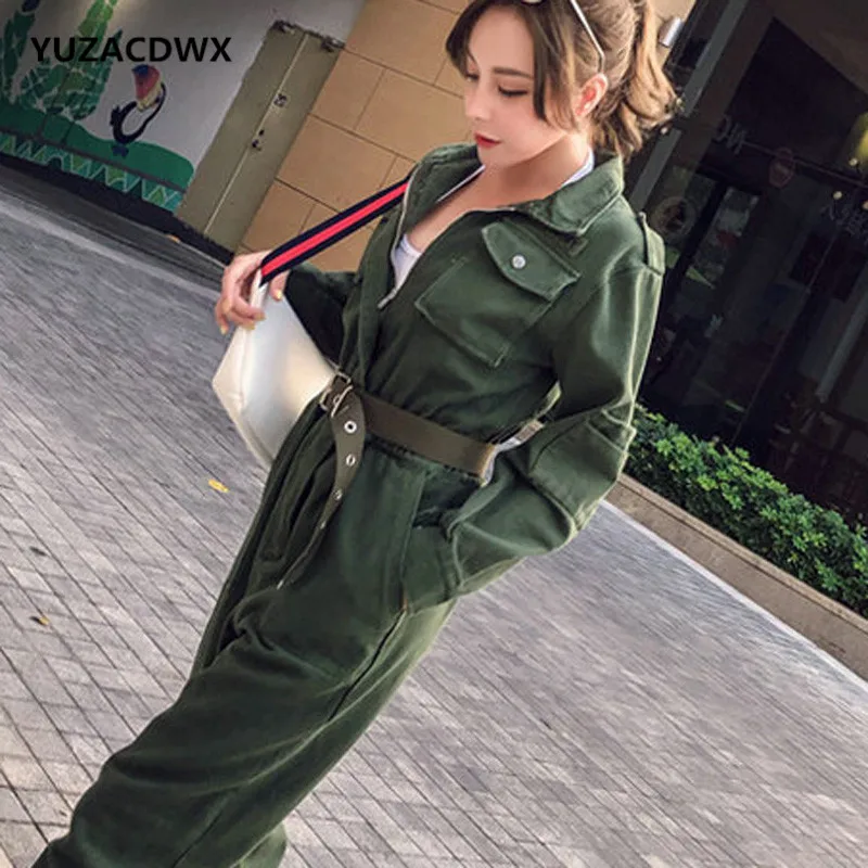 High Quality Runway Women 2019 Denim Overalls Cowboy Vintage Ripped Workwear Slim Fit Jeans Jumpsuit With Jacket Work Suit
High Quality Runway Women 2019 Denim Overalls Cowboy Vintage Ripped Workwear Slim Fit Jeans Jumpsuit With Jacket Work Suit