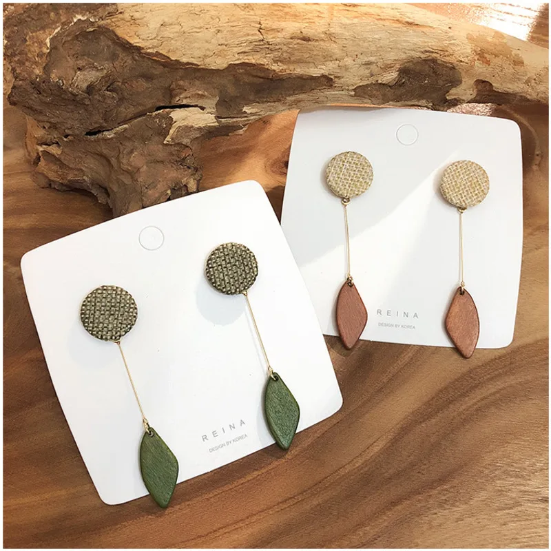 Korea Good Quality Wood Earrings Organic Brown Hollow African Woman Wooden Ear Rings 2019 Brincos Pendant Hypoallergenic
Korea Good Quality Wood Earrings Organic Brown Hollow African Woman Wooden Ear Rings 2019 Brincos Pendant Hypoallergenic