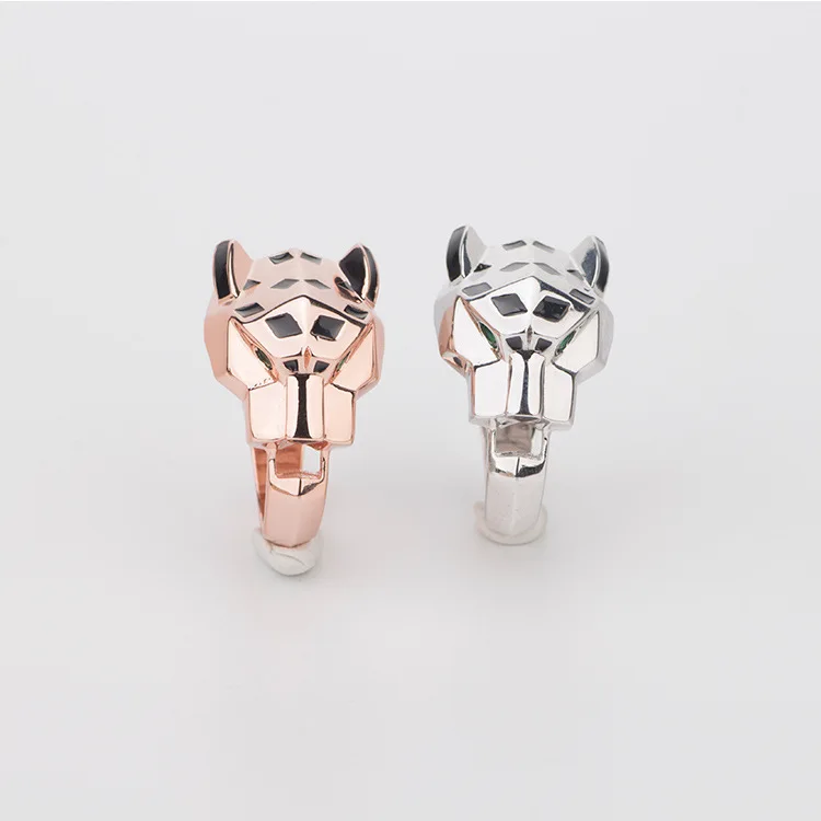 Fashion new design party jewelry smooth panther ring black enamel leopard ring animal for women men couple famous brand jewelry
Fashion new design party jewelry smooth panther ring black enamel leopard ring animal for women men couple famous brand jewelry