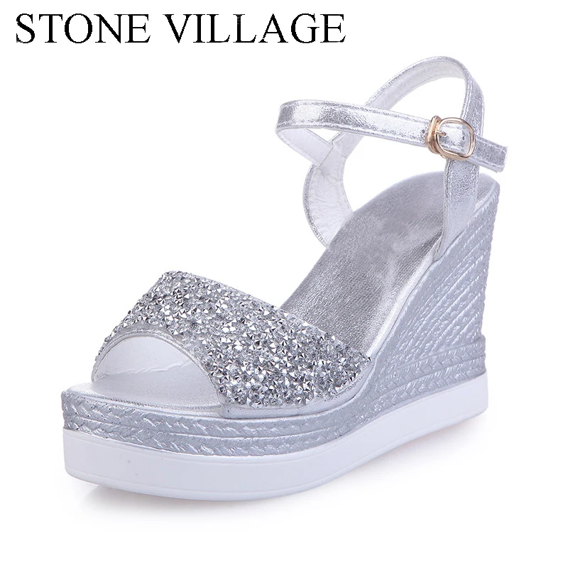 STONE VILLAGE Summer Fashion Women Sandals Crystal Buckle With Wedges High Heels Open Toe Platform Sandals Dress Women Shoes
STONE VILLAGE Summer Fashion Women Sandals Crystal Buckle With Wedges High Heels Open Toe Platform Sandals Dress Women Shoes