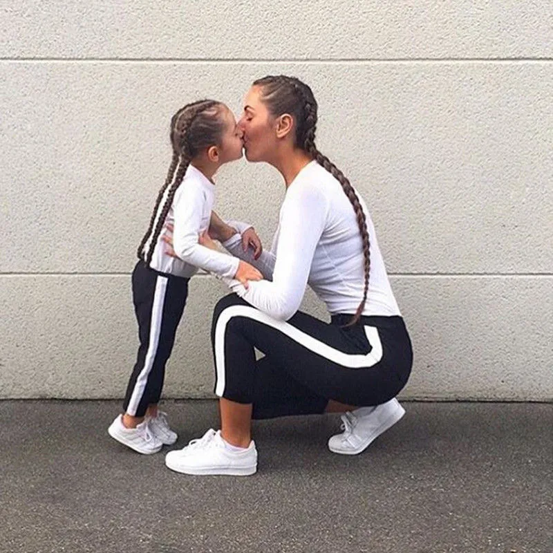 Hot Mother and Daughter Matching Family Clothes Pants Kids Baby Girl Sports Long Striped Pants Sweatpants
Hot Mother and Daughter Matching Family Clothes Pants Kids Baby Girl Sports Long Striped Pants Sweatpants