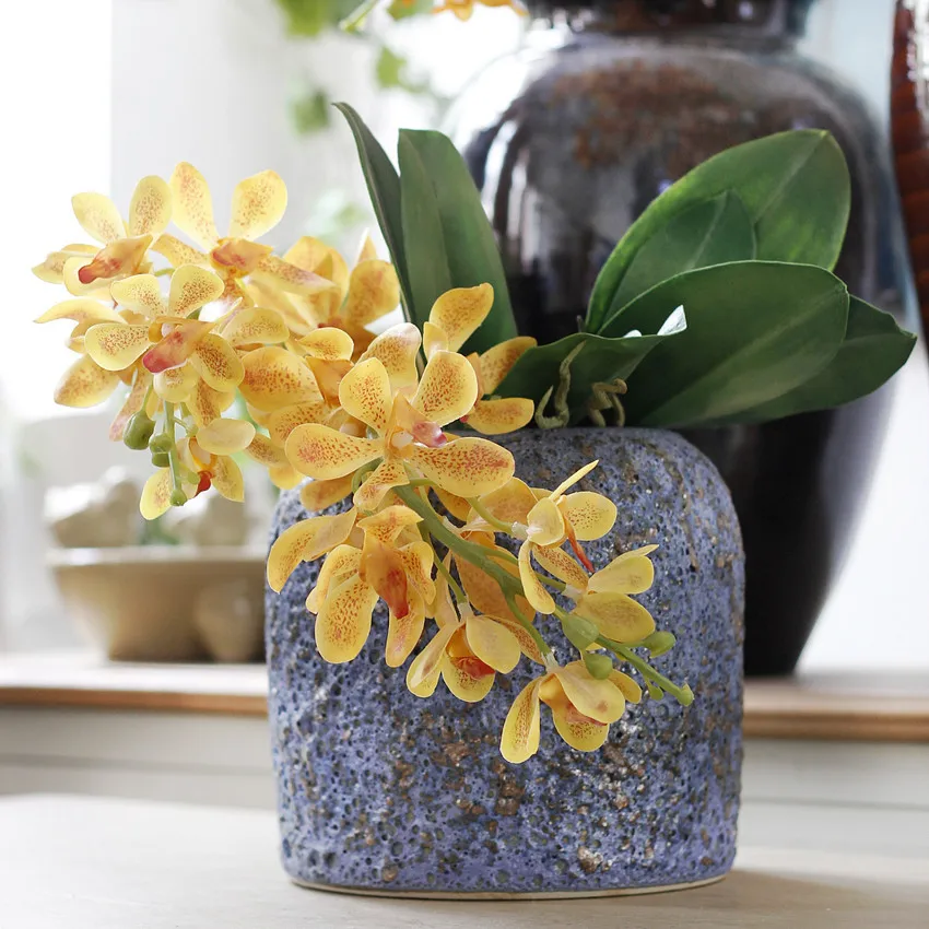 Real Touch latex artificial cattleya orchid flower branch table decorative flowers wedding bride hand floral home decor
Real Touch latex artificial cattleya orchid flower branch table decorative flowers wedding bride hand floral home decor