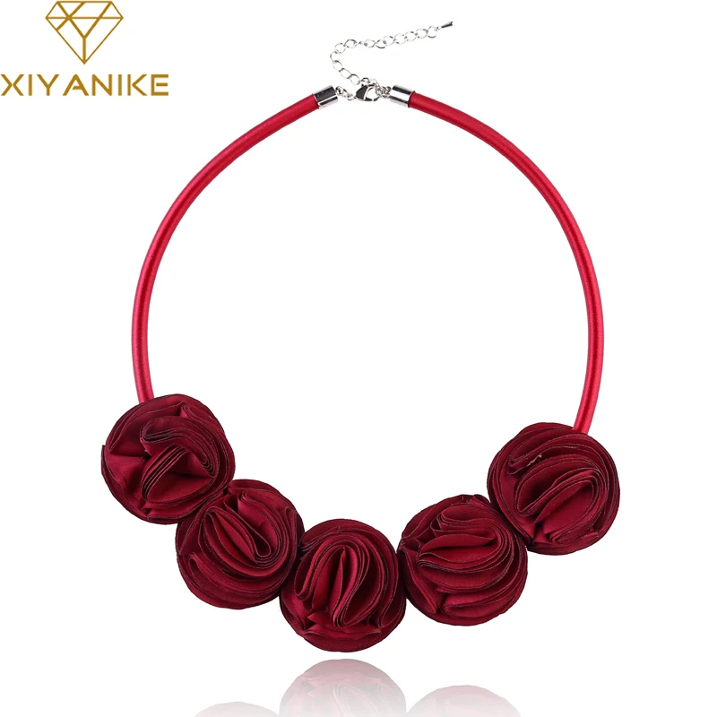 XIYANIKE 2017 New Pendant Handmade Five Flower Choker Necklace Leather Fashion Jewelry For Girl Woman Accessories Colar N739
XIYANIKE 2017 New Pendant Handmade Five Flower Choker Necklace Leather Fashion Jewelry For Girl Woman Accessories Colar N739