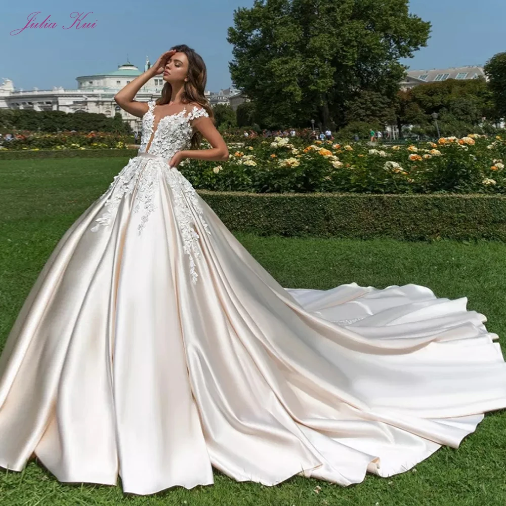Julia Kui A-Line Wedding Dress Satin With Embroidery Appliques Of Short Sleeve Symmetrical Button Closure Bride Dress
Julia Kui A-Line Wedding Dress Satin With Embroidery Appliques Of Short Sleeve Symmetrical Button Closure Bride Dress