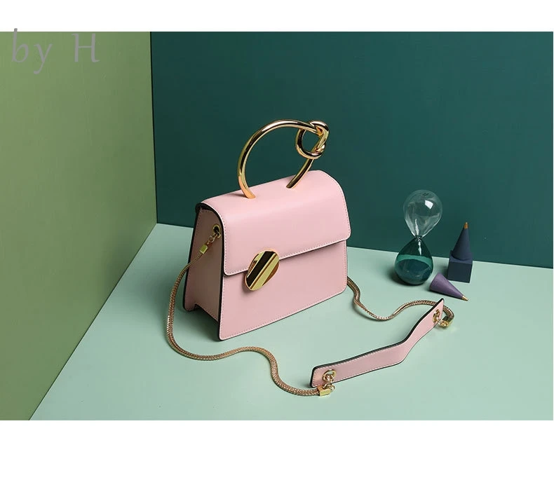 by H new arrive 2019 cow leather luxury designers metal knot mini top handle bag womens totes day clutch shoulder bag pink bags
by H new arrive 2019 cow leather luxury designers metal knot mini top handle bag womens totes day clutch shoulder bag pink bags
