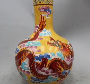 17" Marked China Chinese Palace Cloisonne Bronze Gild Dragon Flower Bottle Vase
17" Marked China Chinese Palace Cloisonne Bronze Gild Dragon Flower Bottle Vase