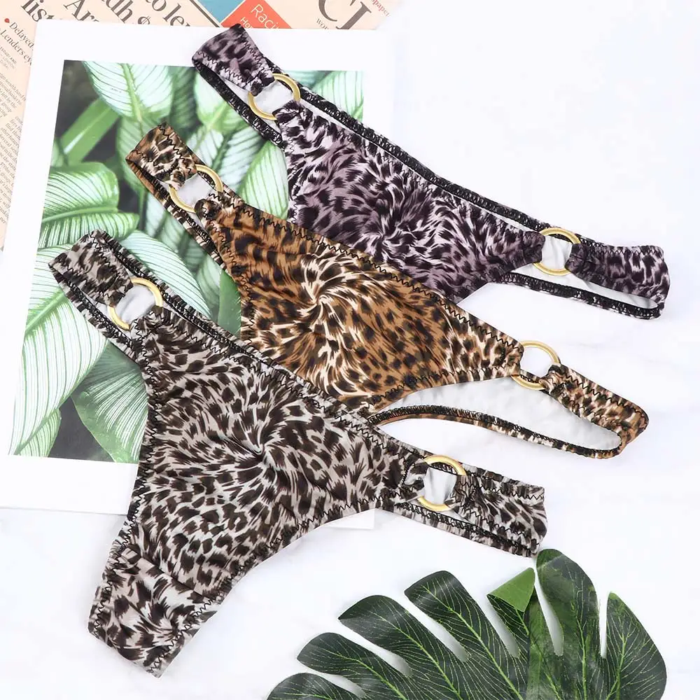 New Women's Sexy Leopard Cotton Blend Thongs Panties Briefs Knickers Charming Female Underwear G-string Lingerie
New Women's Sexy Leopard Cotton Blend Thongs Panties Briefs Knickers Charming Female Underwear G-string Lingerie