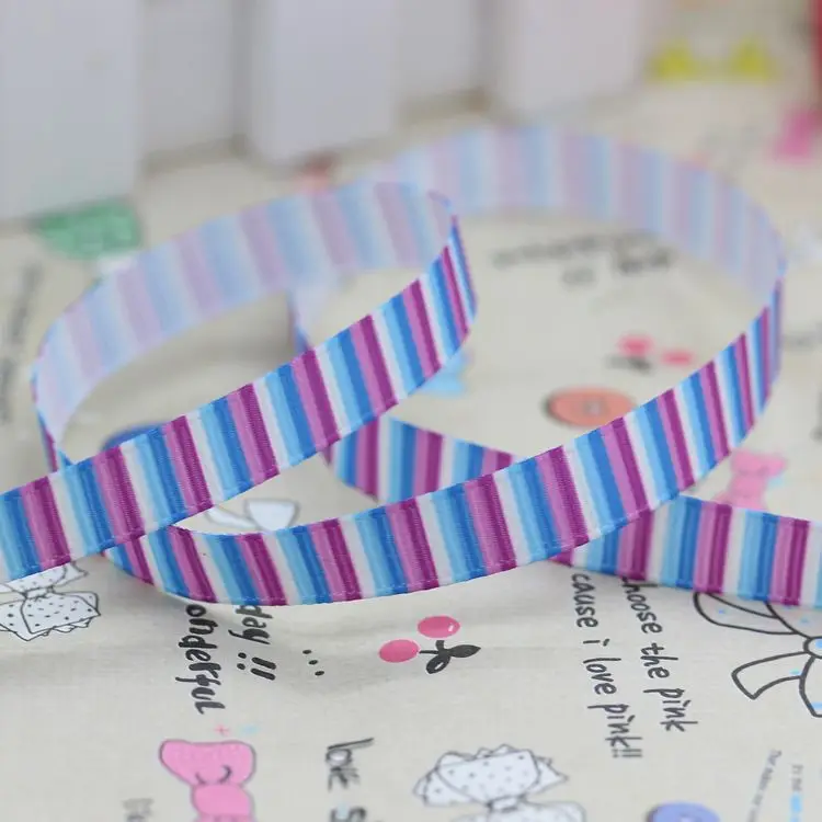 3/8'' Free shipping chevron stripe printed grosgrain ribbon hairbow party decoration diy wholesale OEM 9mm P2774
3/8'' Free shipping chevron stripe printed grosgrain ribbon hairbow party decoration diy wholesale OEM 9mm P2774