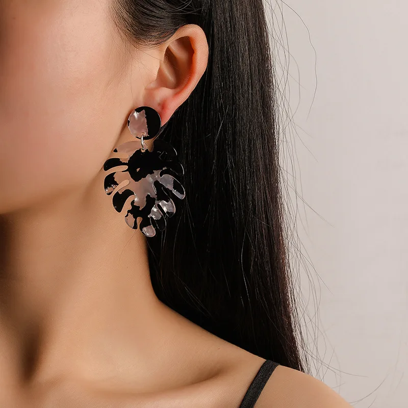 2019 New Bohemian Style Fashion Acrylic Big Earrings Vintage Hyperbole Leaf Drop Earring Statement Net Red Jewelry for Women
2019 New Bohemian Style Fashion Acrylic Big Earrings Vintage Hyperbole Leaf Drop Earring Statement Net Red Jewelry for Women