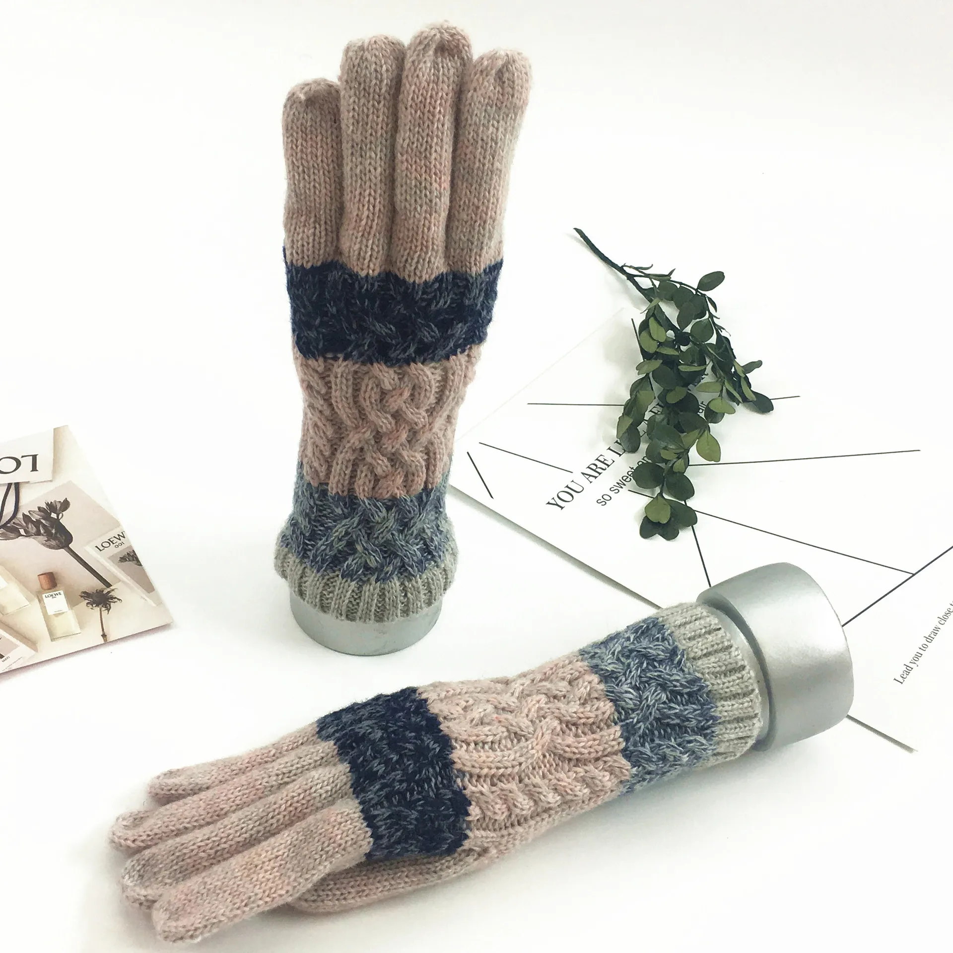 Winter Gloves Women Men Knitting Warm Winter Stretch Knit Mittens Wool Full Finger Guantes Female Crochet Mitt
Winter Gloves Women Men Knitting Warm Winter Stretch Knit Mittens Wool Full Finger Guantes Female Crochet Mitt
