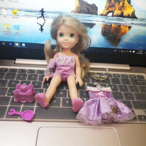 Disney original Kid Toys about 14cm Long hair Princess Fairy with shovel castle bathing suit accessories Collectible mini Doll
Disney original Kid Toys about 14cm Long hair Princess Fairy with shovel castle bathing suit accessories Collectible mini Doll