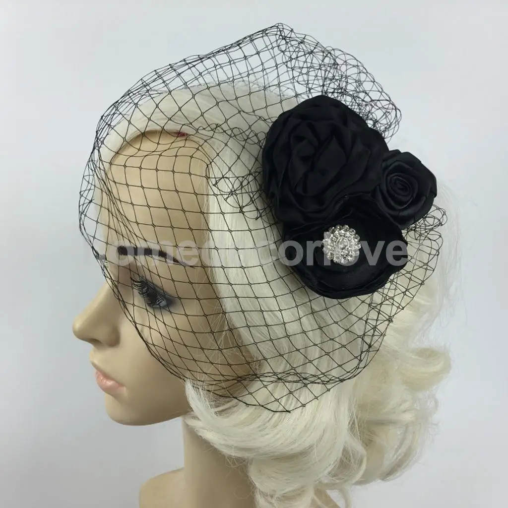 Crystal Flower Birdcage Fascinator Bridal Face Veil Wedding Headpiece Black/White 
Crystal Flower Birdcage Fascinator Bridal Face Veil Wedding Headpiece Black/White