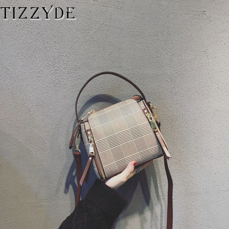 PU Leather Portable Bucket Bag Korean Fashion Wild Single Shoulder Slung Lattice Small Female Crossbody Bag New 2019 YJP039
PU Leather Portable Bucket Bag Korean Fashion Wild Single Shoulder Slung Lattice Small Female Crossbody Bag New 2019 YJP039