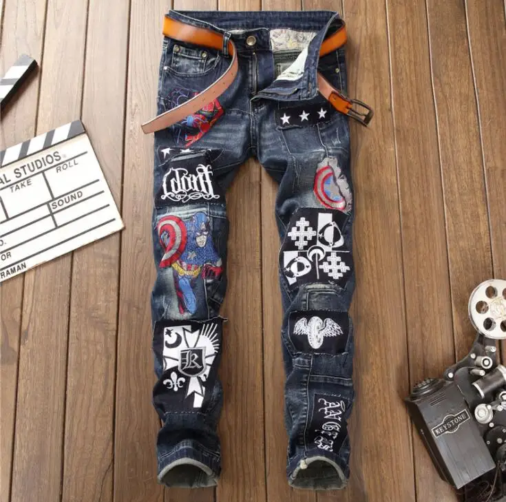 Autumn Winter jeans men New Washed Worn out embroidery Captain America badge splice Slim fit modis straight elastic force pants
Autumn Winter jeans men New Washed Worn out embroidery Captain America badge splice Slim fit modis straight elastic force pants