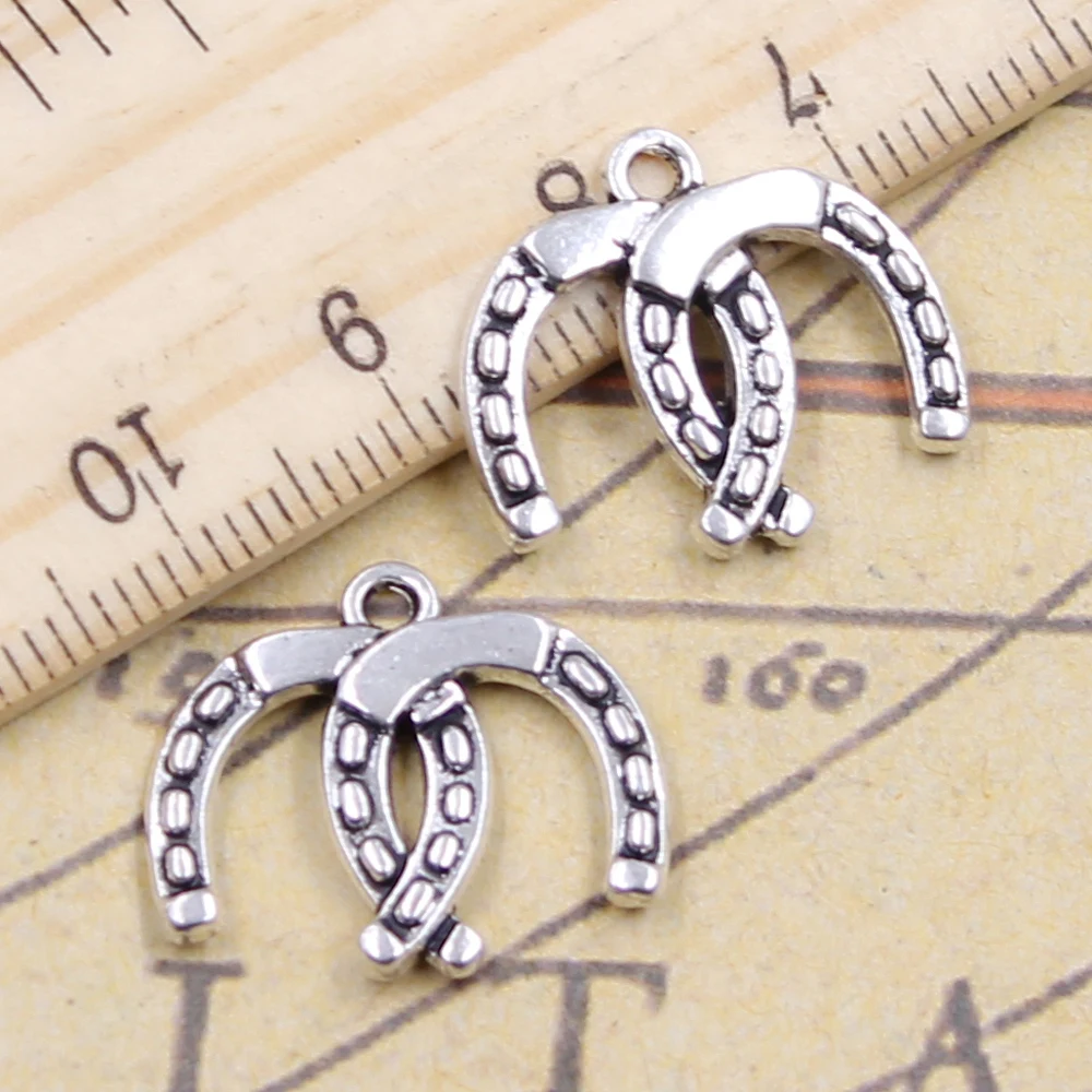 10pcs Charms double lucky horseshoe horse 17x20mm Tibetan Silver Plated Pendants Antique Jewelry Making DIY Handmade Craft
10pcs Charms double lucky horseshoe horse 17x20mm Tibetan Silver Plated Pendants Antique Jewelry Making DIY Handmade Craft