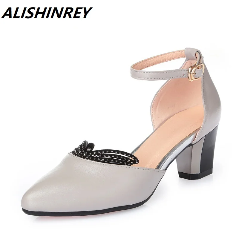 ALISHINREY Summer Women Sandals Thick Heels Women Genuine Leather Shoes Original Buckle Cusp Heels Women's Banquet Sandals
ALISHINREY Summer Women Sandals Thick Heels Women Genuine Leather Shoes Original Buckle Cusp Heels Women's Banquet Sandals