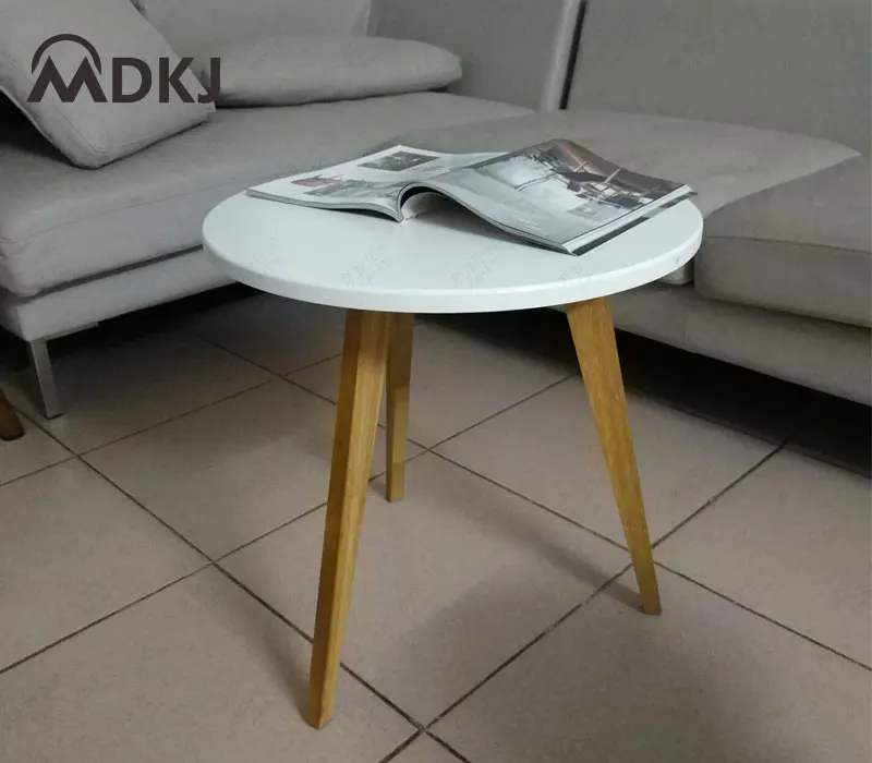 Minimalist Modern three legs round side table mobile small coffee table dining table leisure angle coffee table simple
Minimalist Modern three legs round side table mobile small coffee table dining table leisure angle coffee table simple