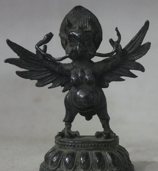 xd 002964 4" Old Tibet Buddhism Pure Bronze Stand Redpoll Winged Garuda Bird Eagle Statue
xd 002964 4" Old Tibet Buddhism Pure Bronze Stand Redpoll Winged Garuda Bird Eagle Statue