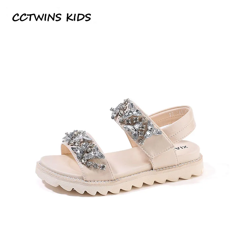 CCTWINS Kids Shoes 2019 Summer Girls Fashion Princess Soft Shoes Children Pu Leather Flat Babys Brand Rhinestone Sandals PS673
CCTWINS Kids Shoes 2019 Summer Girls Fashion Princess Soft Shoes Children Pu Leather Flat Babys Brand Rhinestone Sandals PS673