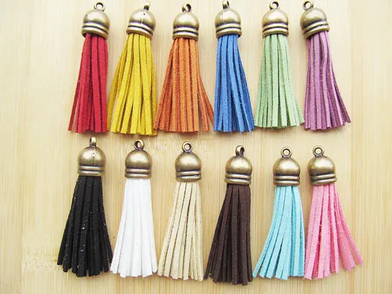Free Shipping 50Pcs 59mm Mixed Suede Leather Jewelry Tassel For Key Chains/ Cellphone Charms Top Plated End Caps Cord Tip
Free Shipping 50Pcs 59mm Mixed Suede Leather Jewelry Tassel For Key Chains/ Cellphone Charms Top Plated End Caps Cord Tip