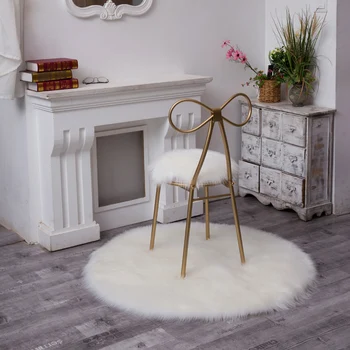 Pure faux fur carpet for the living room bedroom sofa cushion Fluffy Chair Seat Sofa Cover Round rug cushion tapete para sala
Pure faux fur carpet for the living room bedroom sofa cushion Fluffy Chair Seat Sofa Cover Round rug cushion tapete para sala