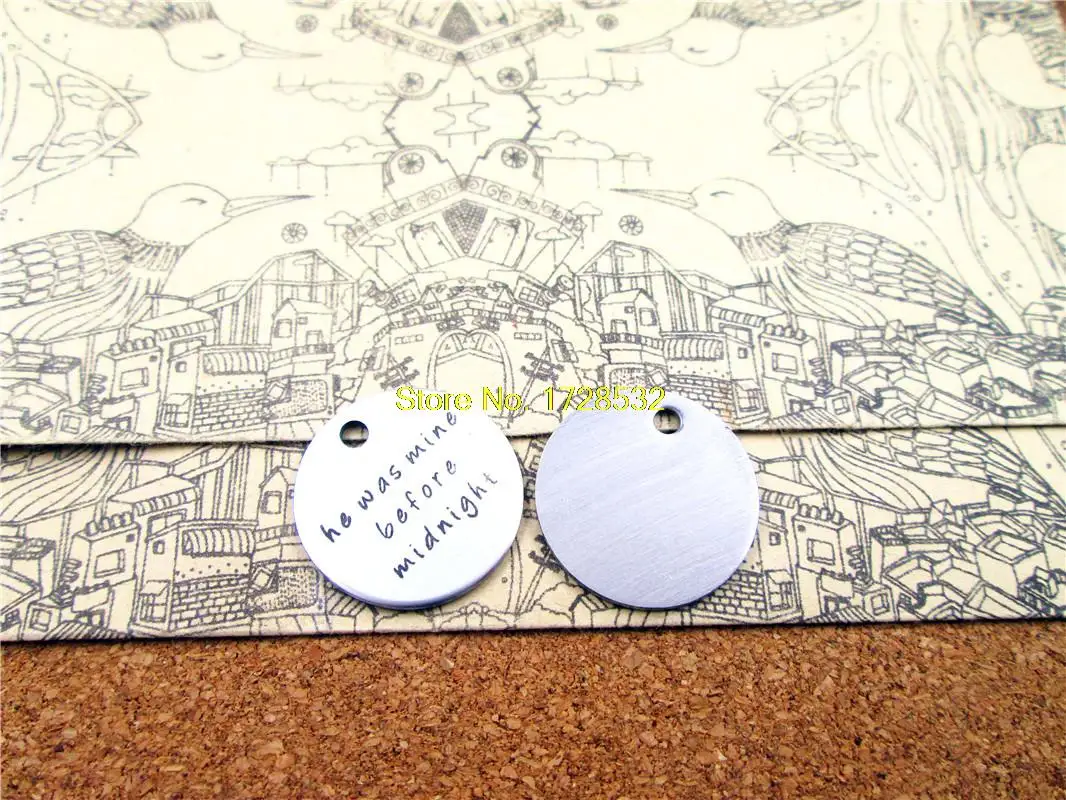 

20pcs--20mm stainless steel circle round "he was mine before midnight"one side DIY Charms Pendants