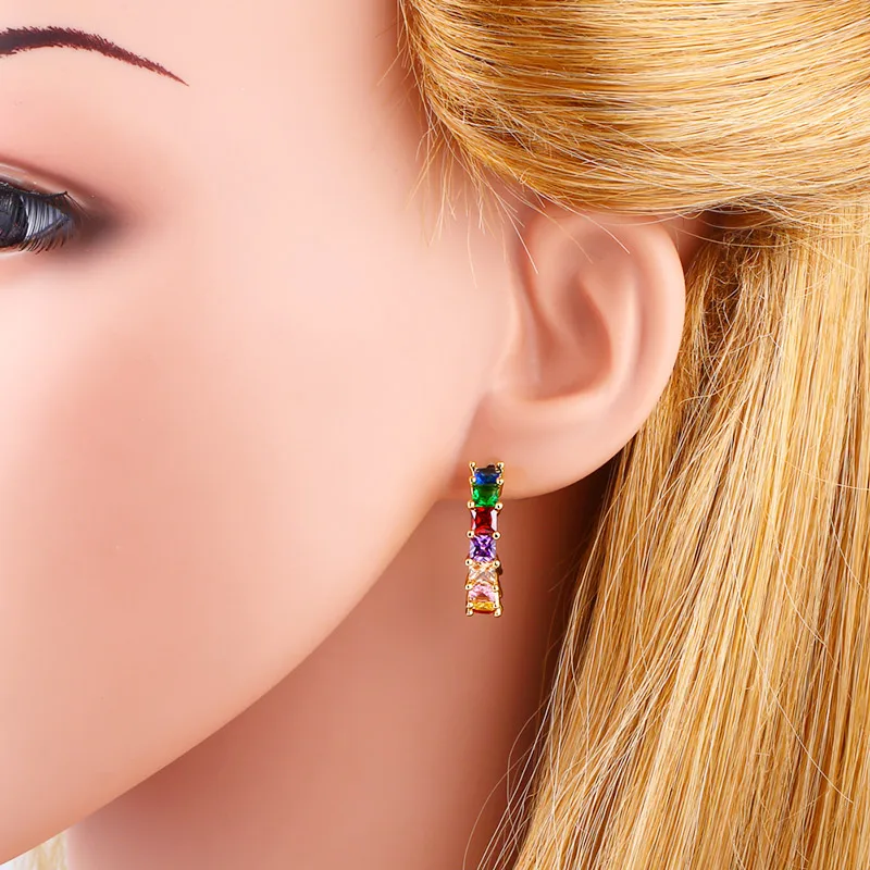 OCESRIO 2019 Luxury Gold rainbow Stud Earrings CZ circle zircon round geometric Earrings With Stone girl women jewelry ers-q35
OCESRIO 2019 Luxury Gold rainbow Stud Earrings CZ circle zircon round geometric Earrings With Stone girl women jewelry ers-q35