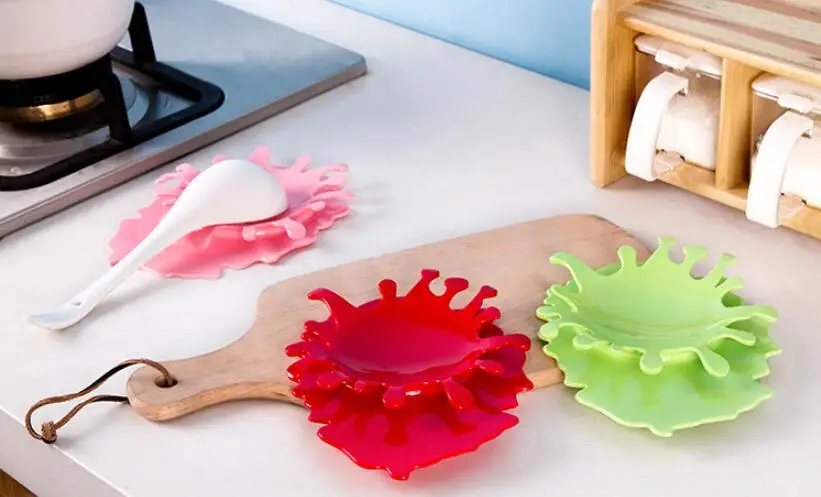 1PC New Splashing Tomato Sauce Soup Shape Spoon Rack Kitchenware Dining Table Squash Spatula Soup Spoon Rest OK 0942
1PC New Splashing Tomato Sauce Soup Shape Spoon Rack Kitchenware Dining Table Squash Spatula Soup Spoon Rest OK 0942