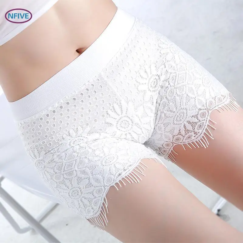 NFIVE Brand 2017 Summer New Lace Worn Outside Women Trousers Fashion Slim Three Minutes Shorts Female Short
NFIVE Brand 2017 Summer New Lace Worn Outside Women Trousers Fashion Slim Three Minutes Shorts Female Short