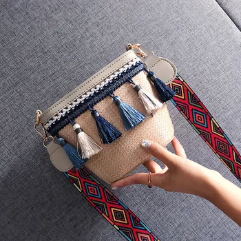 fashion 2019 New arrival beach straw bucket bag women's shoulder bag wide shoulder strap color tassel women bag
fashion 2019 New arrival beach straw bucket bag women's shoulder bag wide shoulder strap color tassel women bag