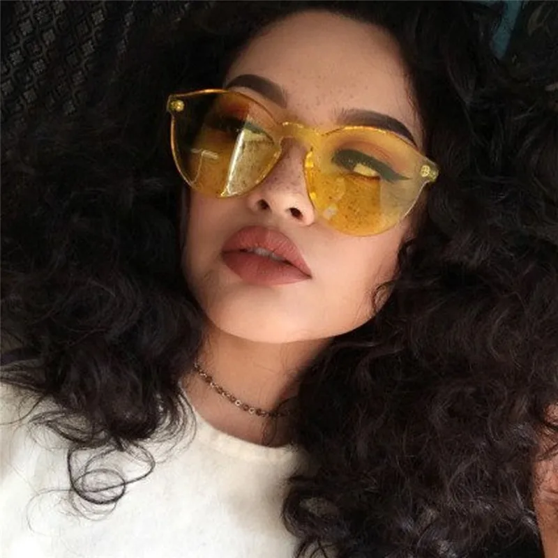 HOT SALE 2018 Fashion Sunglasses Women Vintage Cat Eye Shades Sunglasses Integrated UV Candy Colored Glasse For Summer Beach B20
HOT SALE 2018 Fashion Sunglasses Women Vintage Cat Eye Shades Sunglasses Integrated UV Candy Colored Glasse For Summer Beach B20
