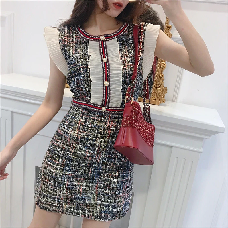 Oshangchaopin Summer Elegant Workwear OL Tweed Women Dresses Sleeveless Chest Patchwork Ruffles Single Breasted Mini Dress
Oshangchaopin Summer Elegant Workwear OL Tweed Women Dresses Sleeveless Chest Patchwork Ruffles Single Breasted Mini Dress