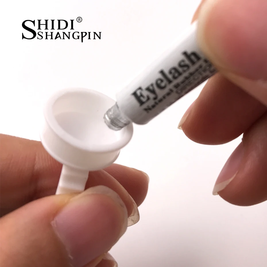 False Eyelashes Ring