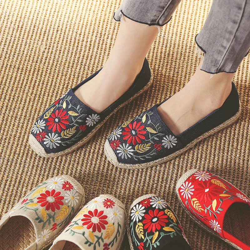 SONDR vintage embroidery flower embroider womens flat casual shoes women slip on shallow woman espadrilles sewing sapatos mulher
SONDR vintage embroidery flower embroider womens flat casual shoes women slip on shallow woman espadrilles sewing sapatos mulher