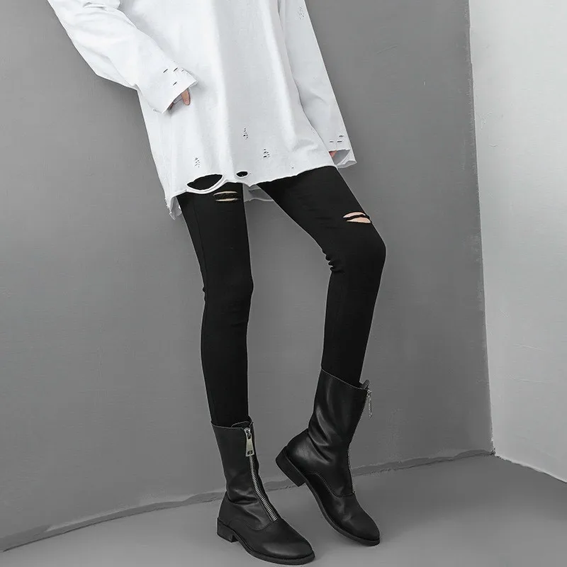 LANMREM 2018 New Fashion Casual Hole Leggings Street Style Ankle-length Pants Black Trousers Female YG05301
LANMREM 2018 New Fashion Casual Hole Leggings Street Style Ankle-length Pants Black Trousers Female YG05301