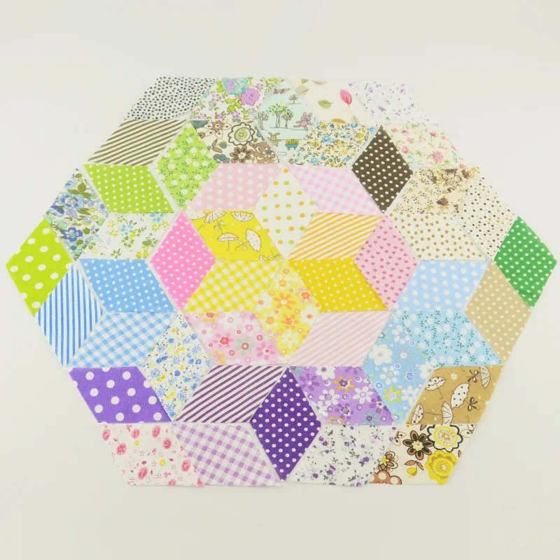 Diamond Telas Cotton Patchwork Fabric Charm Quilting Tilda Quilting Fabrics Random delivery 100 pcs/lot 50 Designs 5CMx5CM
Diamond Telas Cotton Patchwork Fabric Charm Quilting Tilda Quilting Fabrics Random delivery 100 pcs/lot 50 Designs 5CMx5CM