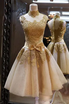 Real Pictures Hight Neck Gold Lace Appliques Homecoming Dresses 2018 Knee-Length Lace Appliques Cocktail Dress
Real Pictures Hight Neck Gold Lace Appliques Homecoming Dresses 2018 Knee-Length Lace Appliques Cocktail Dress